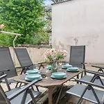 Tolles Design, Hochwertig, Vollausstattung, 3 Zimmer, Grosses Bad & Gaeste-wc, Grosse Kueche, 3 X Smart Tv, 11 Min Zum Hbf 아파트 *