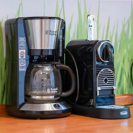 Apartment Tolles Design, Hochwertig, Vollausstattung, 3 Zimmer, Großes Bad&gäste-wc, Große Küche, 3 X Smart Tv, 11 Min Zum Hbf