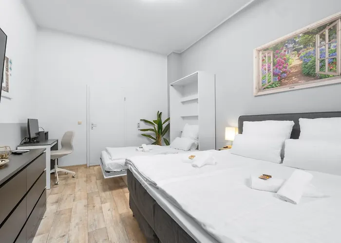 Tolles Design, Hochwertig, Vollausstattung, 3 Zimmer, Großes Bad&gäste-wc, Große Küche, 3 X Smart Tv, 11 Min Zum Hbf