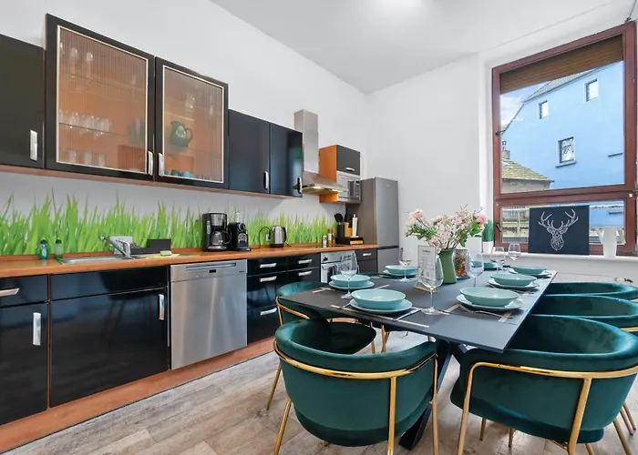 Tolles Design, Hochwertig, Vollausstattung, 3 Zimmer, Großes Bad&gäste-wc, Große Küche, 3 X Smart Tv, 11 Min Zum Hbf Apartment Duisburg